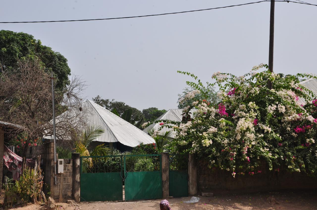 Guesthouse Yonol Abémé Exterior photo