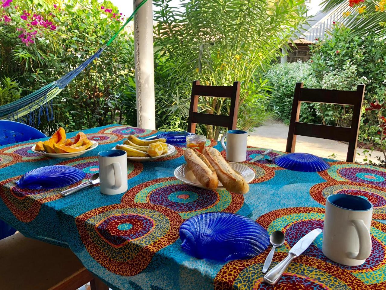 Guesthouse Yonol Abémé Exterior photo